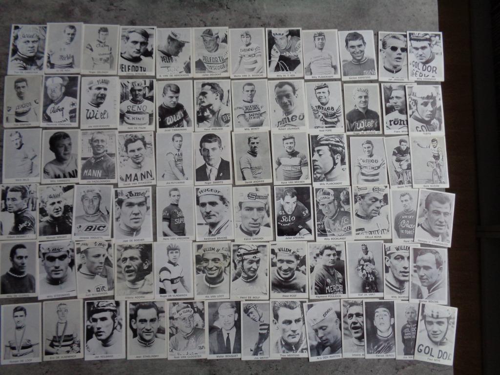 WIELRENNERS 73 PRENTEN PLAATJES KAARTJES  JAREN 60, Hobby en Vrije tijd, Stickers en Plaatjes, Verzenden