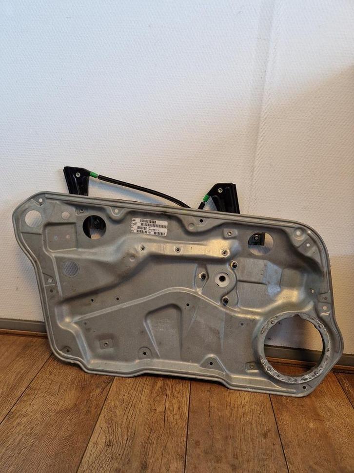 Raammechaniek Volkswagen Golf IV LV 4 deurs 1J4837755A, Auto-onderdelen, Ruiten en Toebehoren, Gebruikt, Ophalen of Verzenden