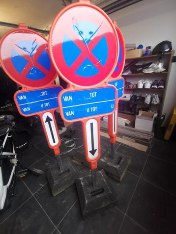 E3 parkeerverbodsborden te huur verkeersborden beschikbaar voor biedingen