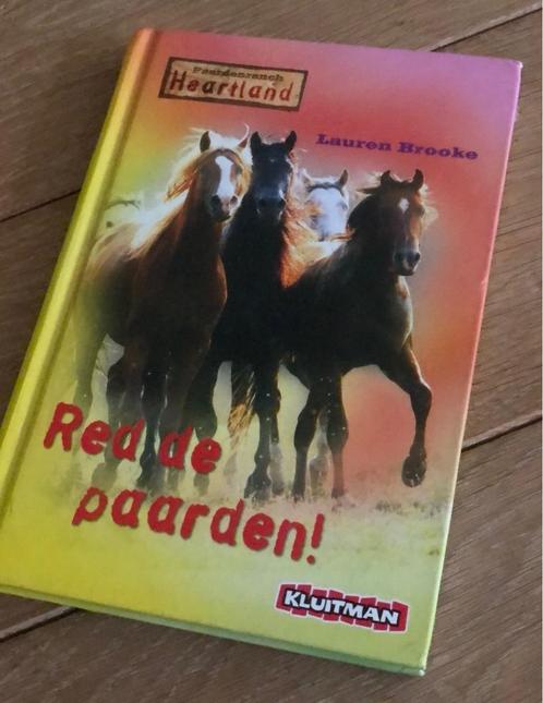 Leesboek "Red De Paarden !" (paardenranch Heartland), Livres, Livres pour enfants | Jeunesse | Moins de 10 ans, Comme neuf, Non-fiction