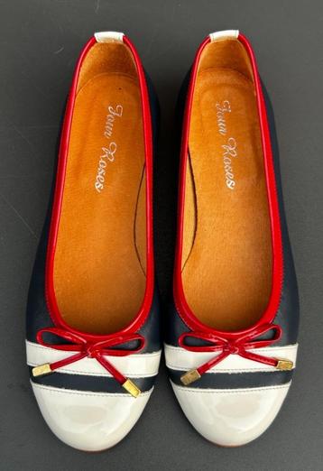 Ballerina schoenen 38, Four roses beschikbaar voor biedingen
