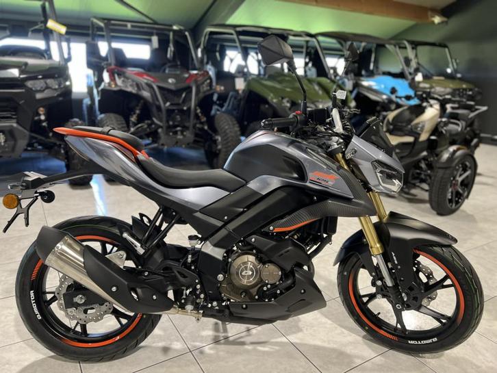 QJ Motor SRK 125 S, Motoren, Motoren | Overige merken, Bedrijf, Naked bike, 11 kW of minder, Ophalen