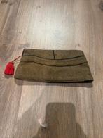 ABBL reglementaire troepenmuts 1939, Enlèvement