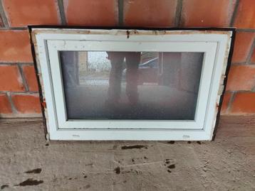 PVC raam wit beschikbaar voor biedingen
