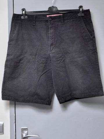 Short maat 36 - VANS beschikbaar voor biedingen