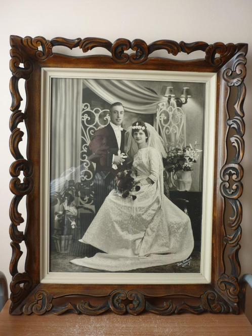 Art Nouveau - Cadre avec photo d'un jeune couple marié - Pho, Antiquités & Art, Antiquités | Autres Antiquités, Enlèvement ou Envoi