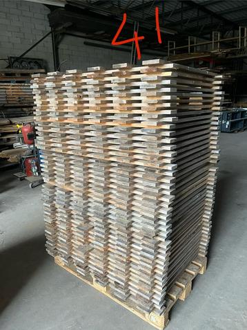 Houten Vlonders, omheining, hekjes. beschikbaar voor biedingen