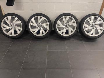 Origineel winterset van golf gti. 225/40 r18  beschikbaar voor biedingen