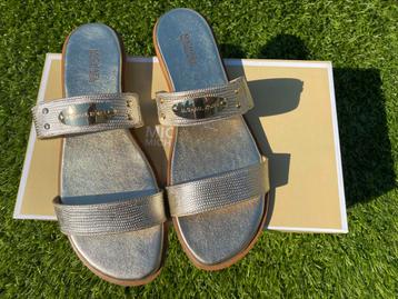 Slppers Michael Kors, maat 36,5. NIEUW! beschikbaar voor biedingen