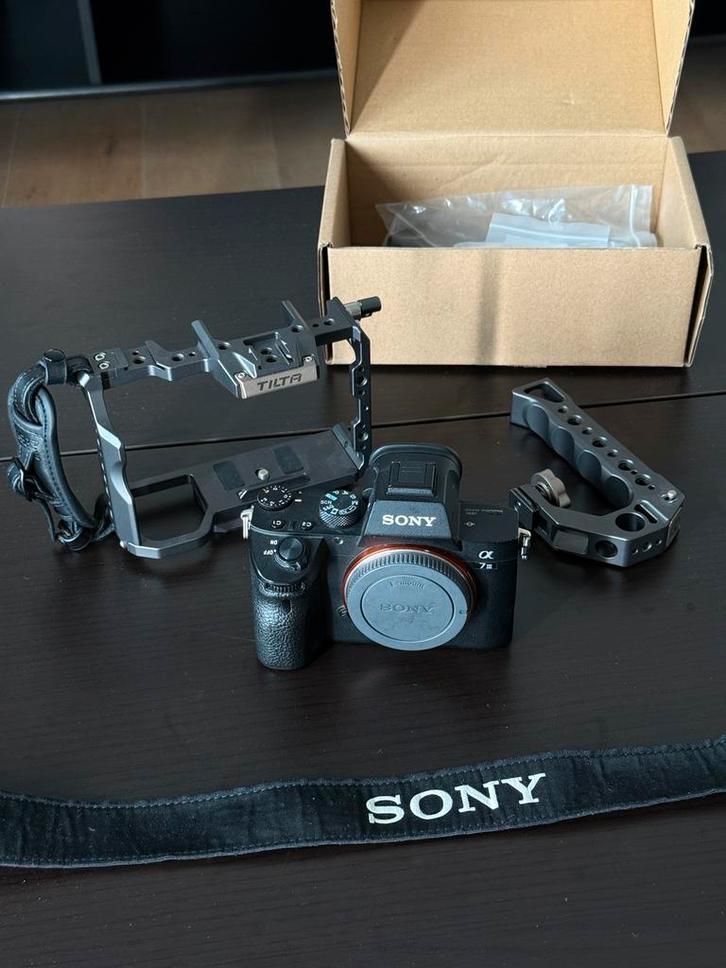 Sony A7III (Alpha 7 III) + Tilta Rig Full Set, Audio, Tv en Foto, Fotocamera's Digitaal, Gebruikt, Spiegelreflex, Sony, Geen optische zoom