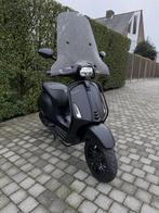 Vespa sprint A klasse, Fietsen en Brommers, Ophalen, Zo goed als nieuw