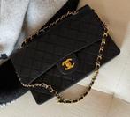 Chanel Classic Flap Bag, Handtassen en Accessoires, Tassen | Damestassen, Ophalen of Verzenden, Zo goed als nieuw, Zwart, Handtas