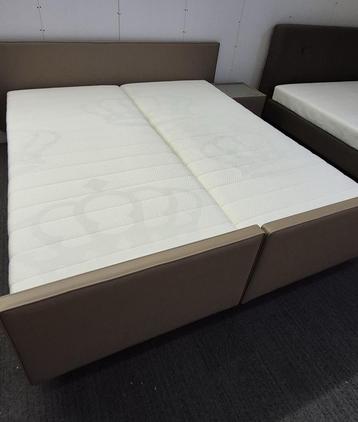 Auping Boxspring 180x200 incl Auping Adagio matrassen beschikbaar voor biedingen