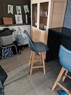 Tafel 120*50*105cm en 2 stoelen perfect door deze hoge tafel, Huis en Inrichting, Barkrukken, Ophalen of Verzenden, Zo goed als nieuw
