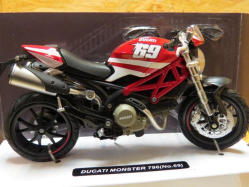 Ducati Monster 796 Nicky Hayden 1:12 57523, Hobby & Loisirs créatifs, Voitures miniatures | 1:5 à 1:12, Neuf, Moteur, 1:9 à 1:12