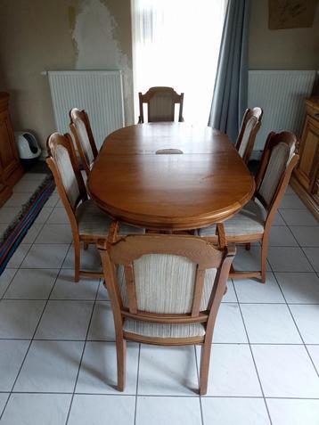 Salle à manger en bois massif beschikbaar voor biedingen