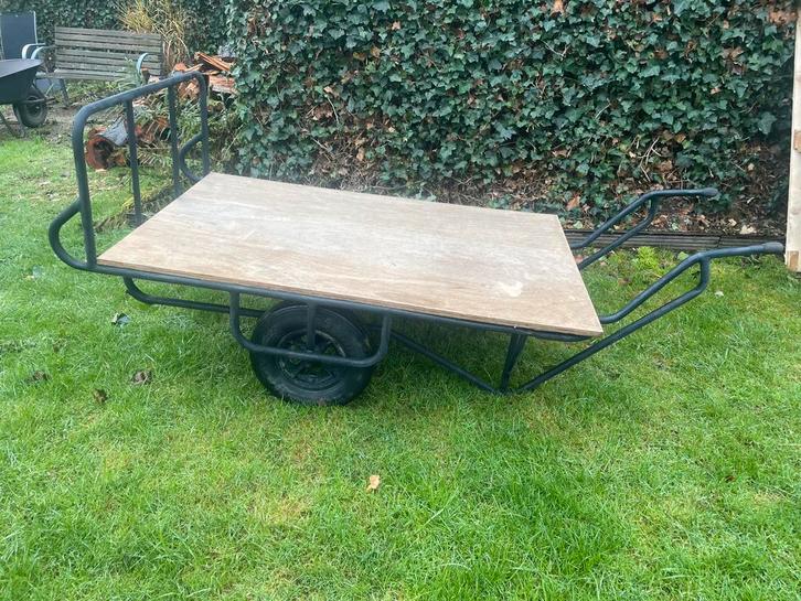 Grote Stootkar, Tuin en Terras, Kruiwagens, Zo goed als nieuw, Ophalen