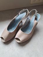 Pump met open hiel en teen maat 40, Pumps, Beige, Ophalen of Verzenden, Zo goed als nieuw