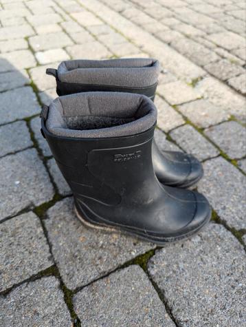 Bottes chaudes pour enfants Solognac (état neuf) disponible aux enchères