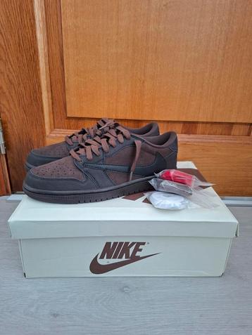 Travis Scott Air Jordan 1 Low - Velvet Brown - 41/42/43 beschikbaar voor biedingen