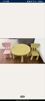 Kindertafel met 2 stoelen, Kinderen en Baby's, Ophalen, Zo goed als nieuw, Stoel(en)