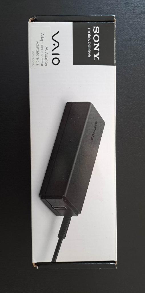 SONY Vaio netstroomadapter, Computers en Software, Laptop-opladers, Zo goed als nieuw, Ophalen of Verzenden