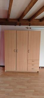 A vendre garde robe, Maison & Meubles, Armoires | Penderies & Garde-robes, Comme neuf, 100 à 150 cm, 50 à 75 cm, 150 à 200 cm