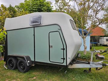 Brenderup met 2 grote zadelkamers beschikbaar voor biedingen