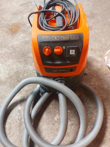 Spit stofzuiger Ac1630 30litre beschikbaar voor biedingen