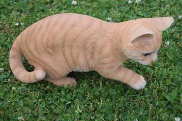 Superbe chat roux tigré en polyrésine de grande qualité 
