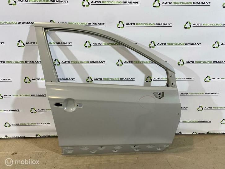 Portier Voor Rechts NIEUW ORIGIINEEL Suzuki SX4  6800261M00, Auto-onderdelen, Carrosserie, Deur, Suzuki, Voor, Rechts, Gebruikt