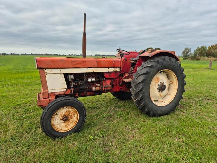 International 1046 Case IH traktor, Tuin en Terras, Tuinpoorten, Ophalen of Verzenden