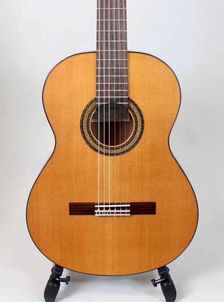 Cuenca 30 klassieke studie gitaar (nieuwstaat), Muziek en Instrumenten, Snaarinstrumenten | Gitaren | Akoestisch, Zo goed als nieuw