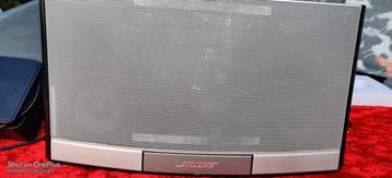 Bose Sound dock music systeem  beschikbaar voor biedingen