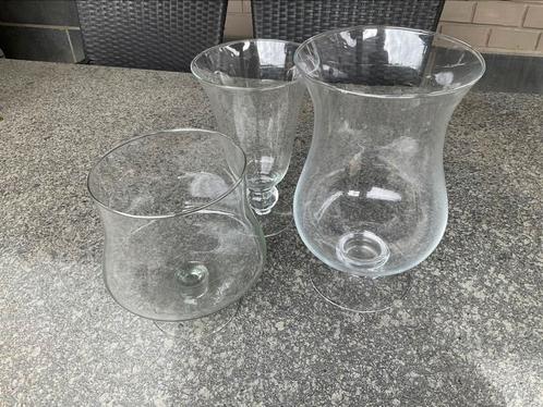 3 glazen vazen op voet, Huis en Inrichting, Woonaccessoires | Vazen, Zo goed als nieuw, Ophalen