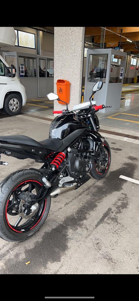 Kawasaki ER-6N impeccable, Motos, Motos | Kawasaki, Entreprise, Enlèvement