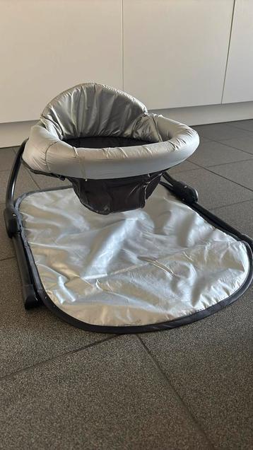 Baby zitje  beschikbaar voor biedingen