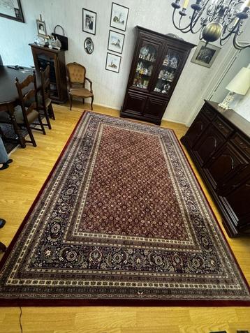 Tapijt beschikbaar voor biedingen