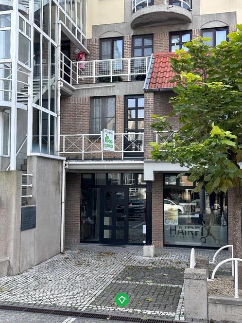 APPARTEMENT MET HANDELSPAND IN CENTRUM KOEKELARE, Immo, Maisons à vendre, Province de Flandre-Occidentale, Habitation avec espace professionnel