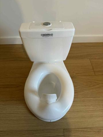 baby wc Casteleyn met doortrek geluid beschikbaar voor biedingen