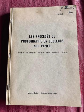  Les procédés de la photographie en couleurs sur papier beschikbaar voor biedingen