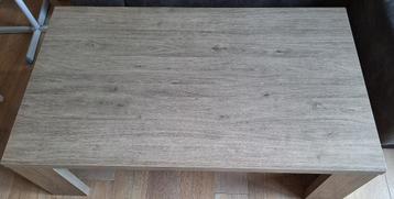 Salontafel 135x80x41 cm beschikbaar voor biedingen