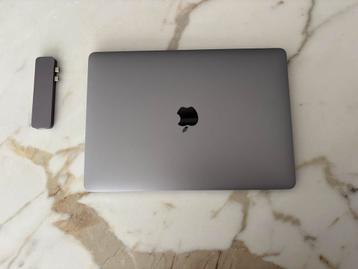 MacBook Air 13″ (2018) – i5 / 8 GB / 128 GB SSD beschikbaar voor biedingen