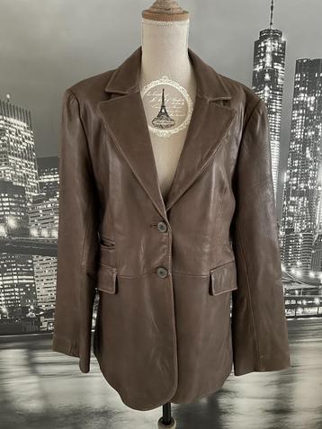 prachtige lederen jas - zo goed als nieuw 40-42 beschikbaar voor biedingen