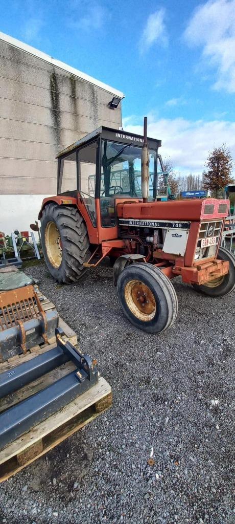 Tractor International 745, Zakelijke goederen, Landbouw | Tractoren, 5000 tot 7500, Case IH, tot 80 Pk, Gebruikt, Ophalen