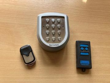 Draadloos codeklavier Normstahl en twee handzenders beschikbaar voor biedingen