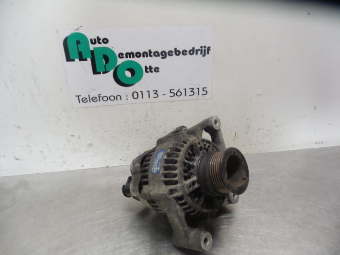 Dynamo d'un Volvo 850, Autos : Pièces & Accessoires, Moteurs & Accessoires, Volvo, Utilisé, 3 mois de garantie, Enlèvement ou Envoi