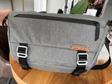 Cameratas 10L Peak Design + Polsstrap en Necklash  beschikbaar voor biedingen