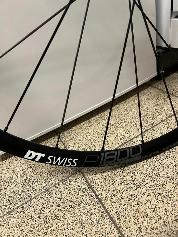 Roues de vélo DT Swiss P 1800 Spline 23 Disc (neuves), Vélos & Vélomoteurs, Vélos Pièces, Neuf, Vélo de course, Enlèvement