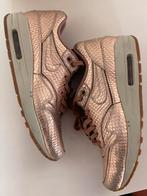 Nike Air Max 1 - limited edition - bronze snake cut out - 37, Sneakers, Gedragen, Ophalen of Verzenden, Roze